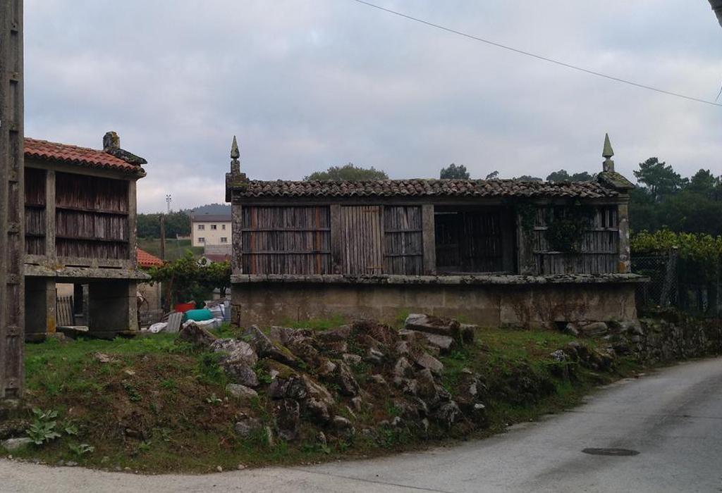 Hórreo de Tarrío - Dodro - San Xián de Laíño