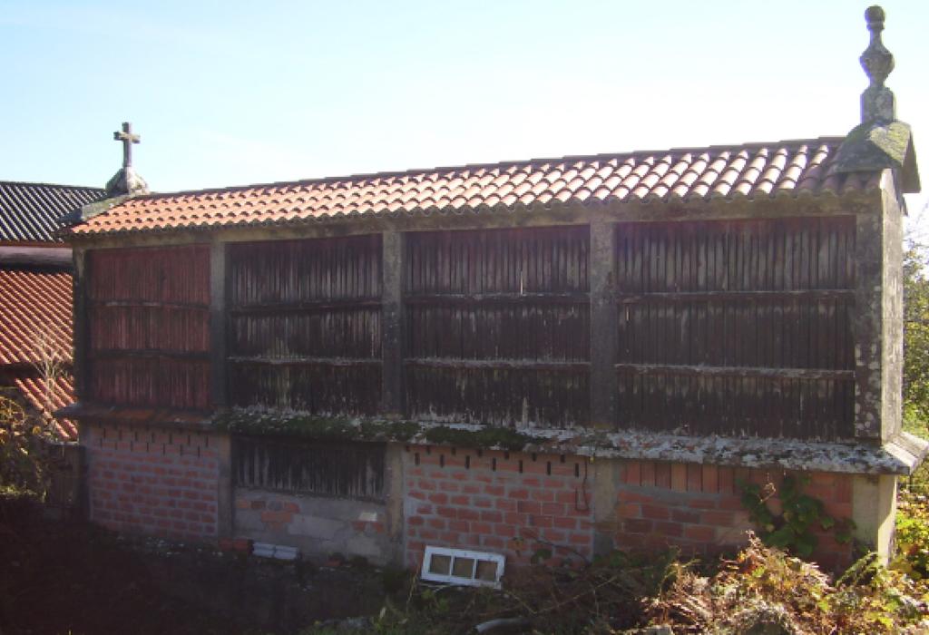 Hórreo de Traxeito - Dodro - San Xián de Laíño