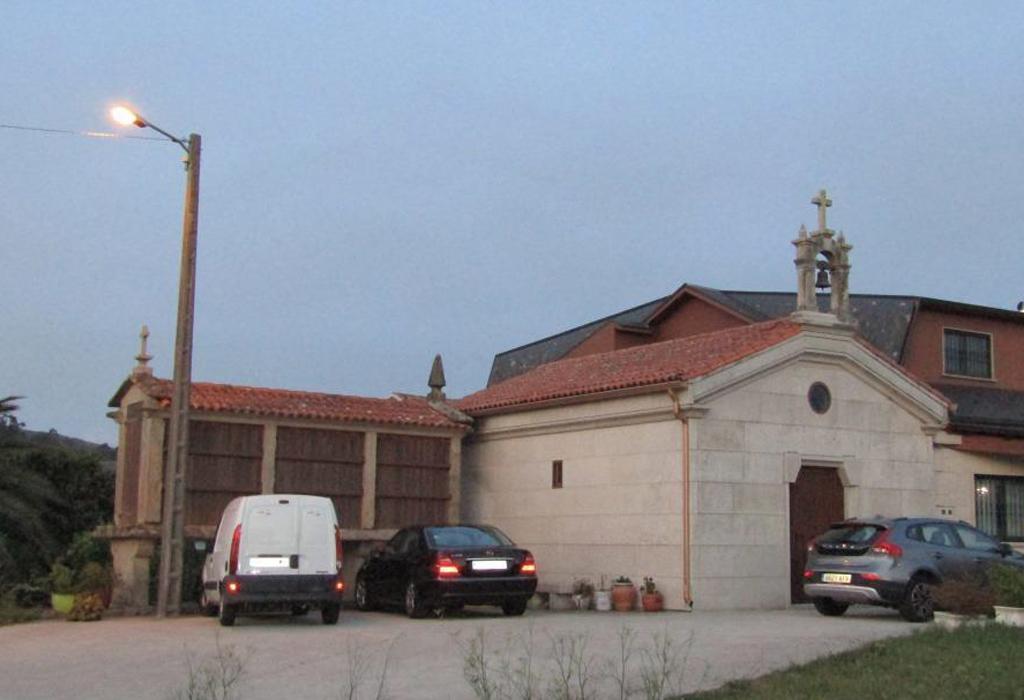 Hórreo do Pombal de Abaixo - Padrón - Santa María de Iria Flavia