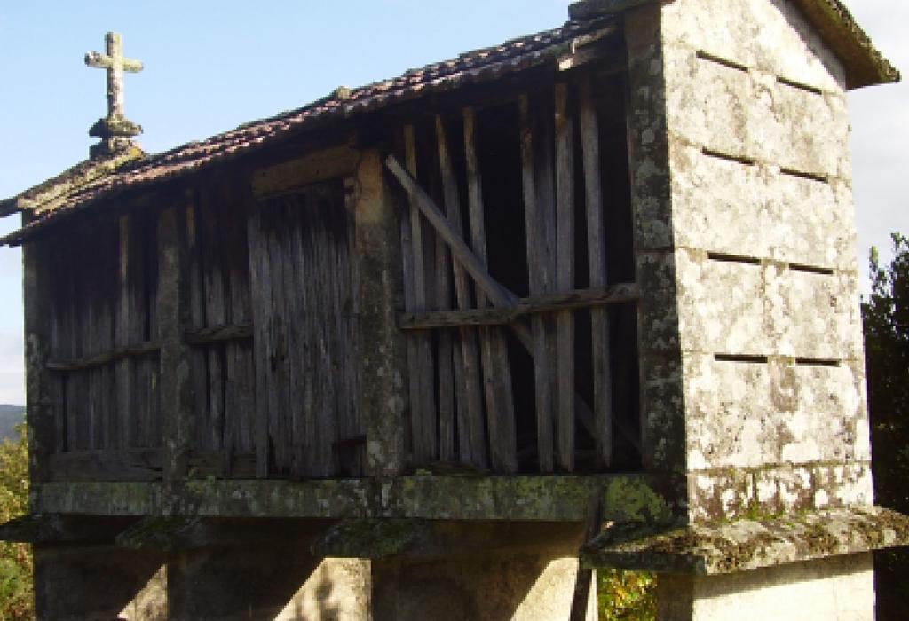 Hórreo da casa reitoral de San Xoán de Laíño - Dodro - San Xoán  de Laíño