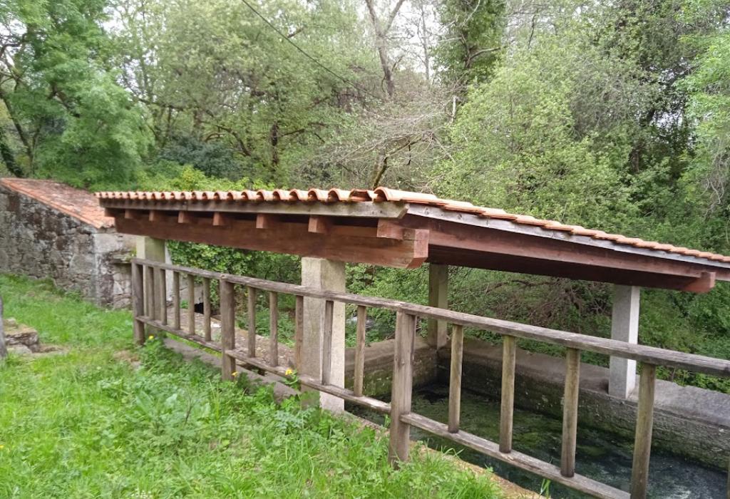 Lavadoiro de Cons - Rianxo - Santa María de Isorna