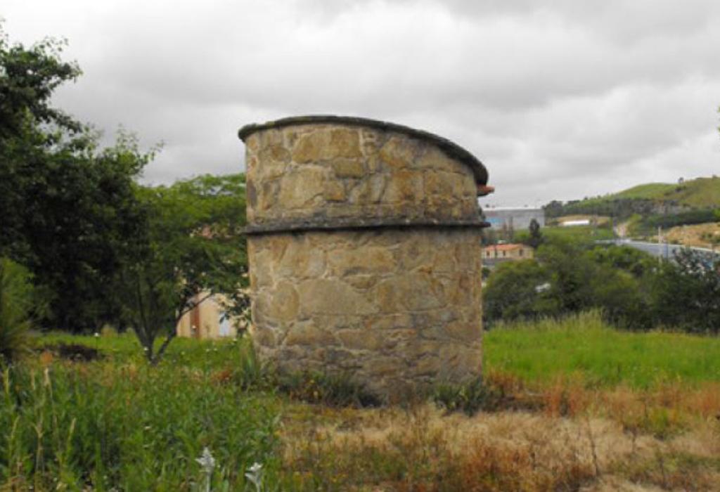 Pombal Nº 1 do Monte de Dorna - Rianxo - San Salvador de Taragoña