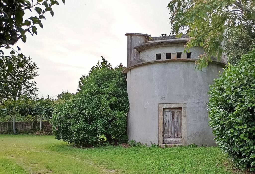 Pombal da Vacariza - Rianxo - Santa María de Isorna
