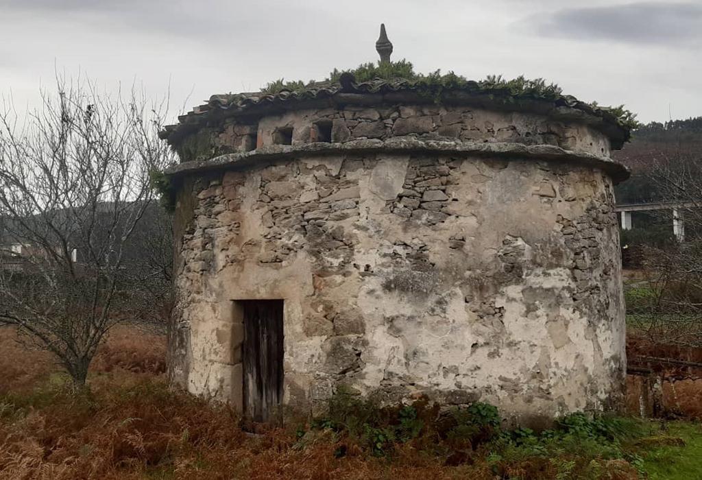 Pombal da casa reitoral de San Xián de Laíño - Dodro - San Xián de Laíño