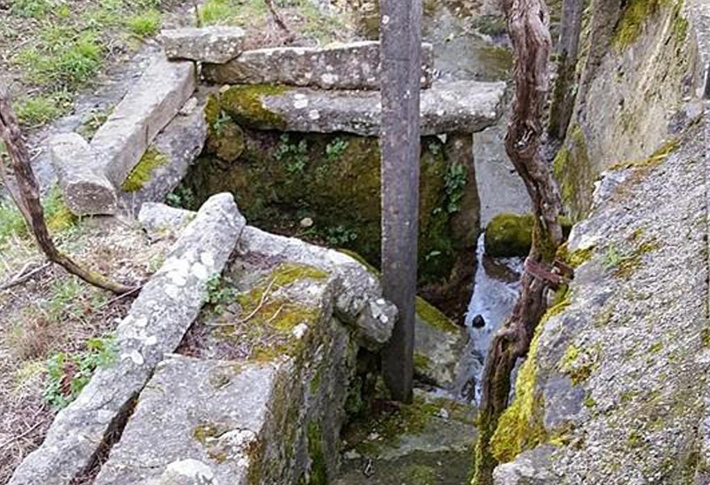 Pozo de Amador do Moradiño - Rianxo - Santa María de Asados